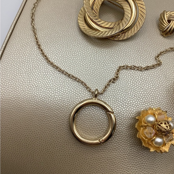 Vintage 90s Gold Tone Jewelry Lot / 4 Items - Picture 2 of 9